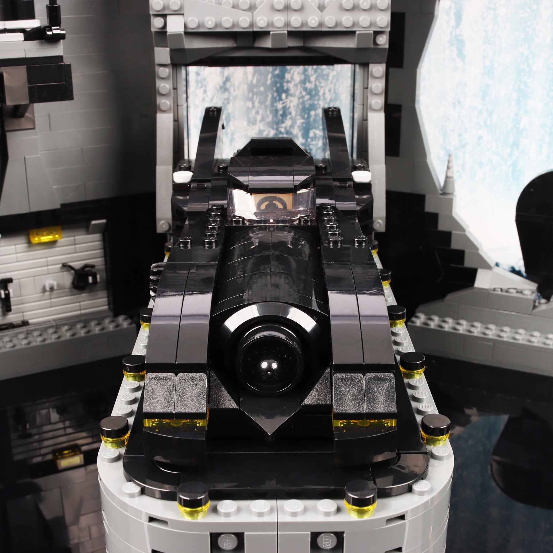 Lego 76252 Batcave –  Shadow Box Display Case