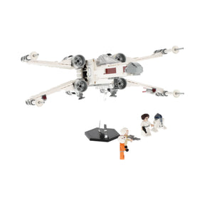LEGO Star Wars Luke Skywalker’s X-Wing Fighter 75301 Display Stand